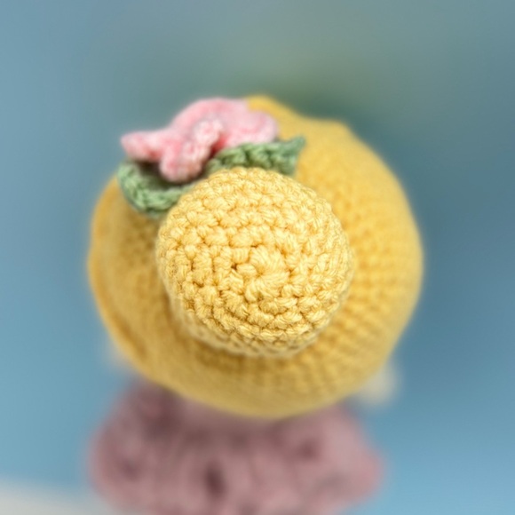 Handcrafted Ballerina doll crochet in pink - Picture 12 of 14